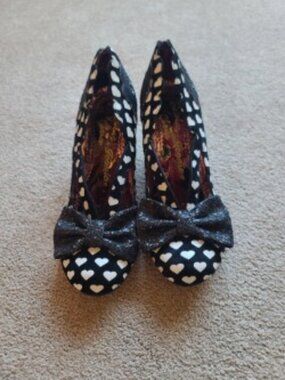 Irregular Choice "Iconic Choice" Heart Print Heels Women's Size 9